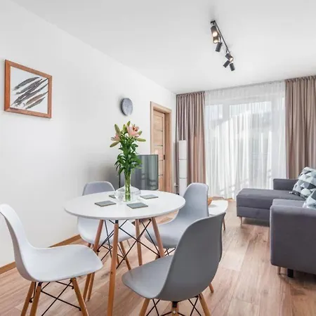 Modern Riverside With Free Parking Space