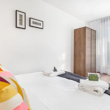 Apartment Modern Riverside With Free Parking Space