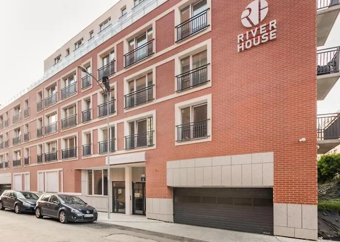 Modern Riverside With Free Parking Space Stettin