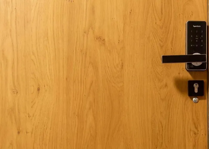 Modern Riverside With Free Parking Space *